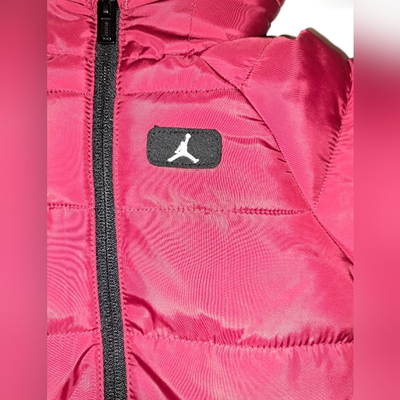 NWT Jordan Jumpman Puffer Coat/Snowsuit- 0-3 Months - Picture 8 of 10